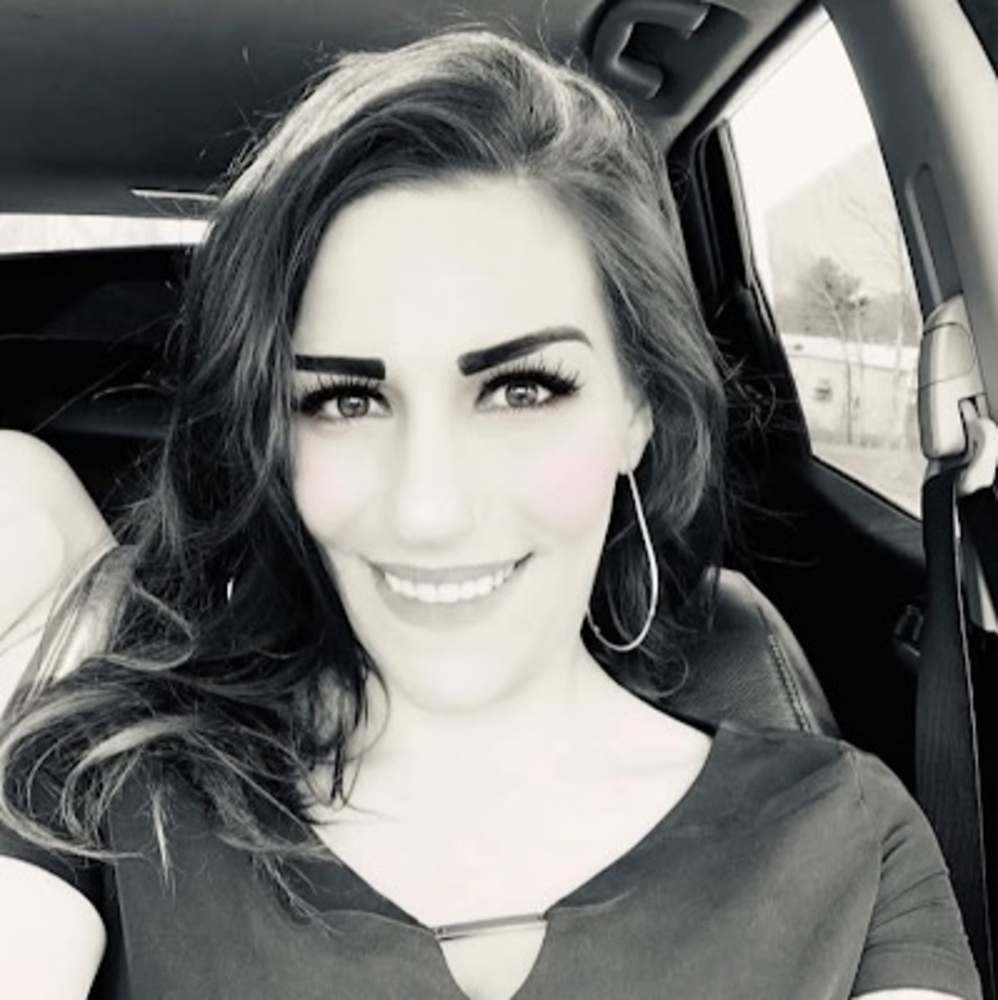 Meet your Posher, Katelyn